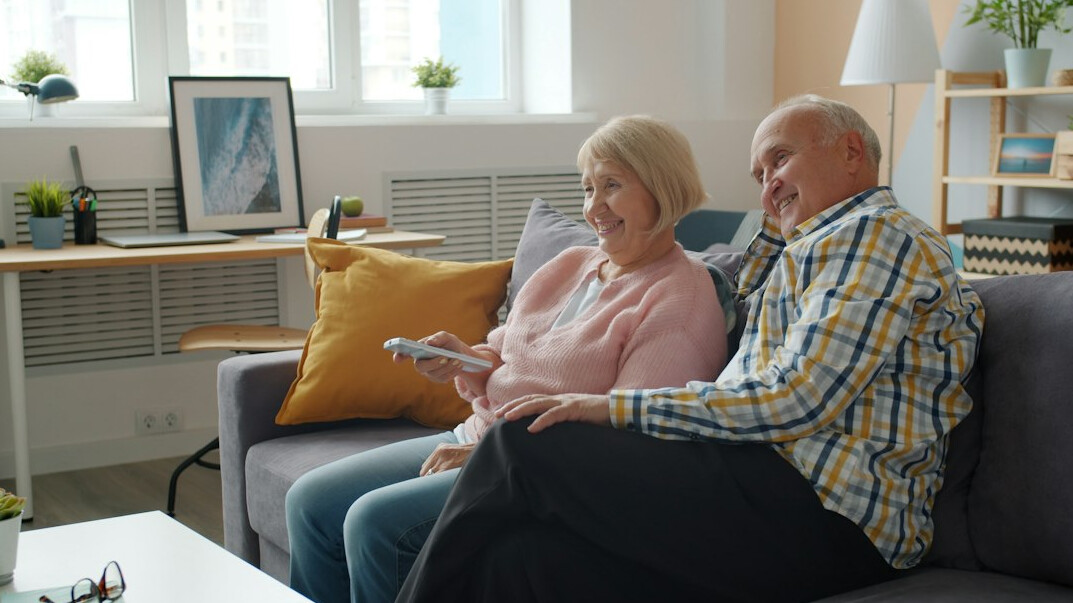 seniors chatting in cozy lounge